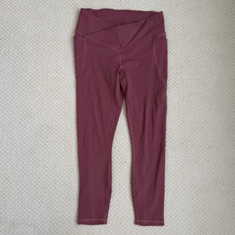 Fabletics High-Waist V-Cut Leggings in Plum